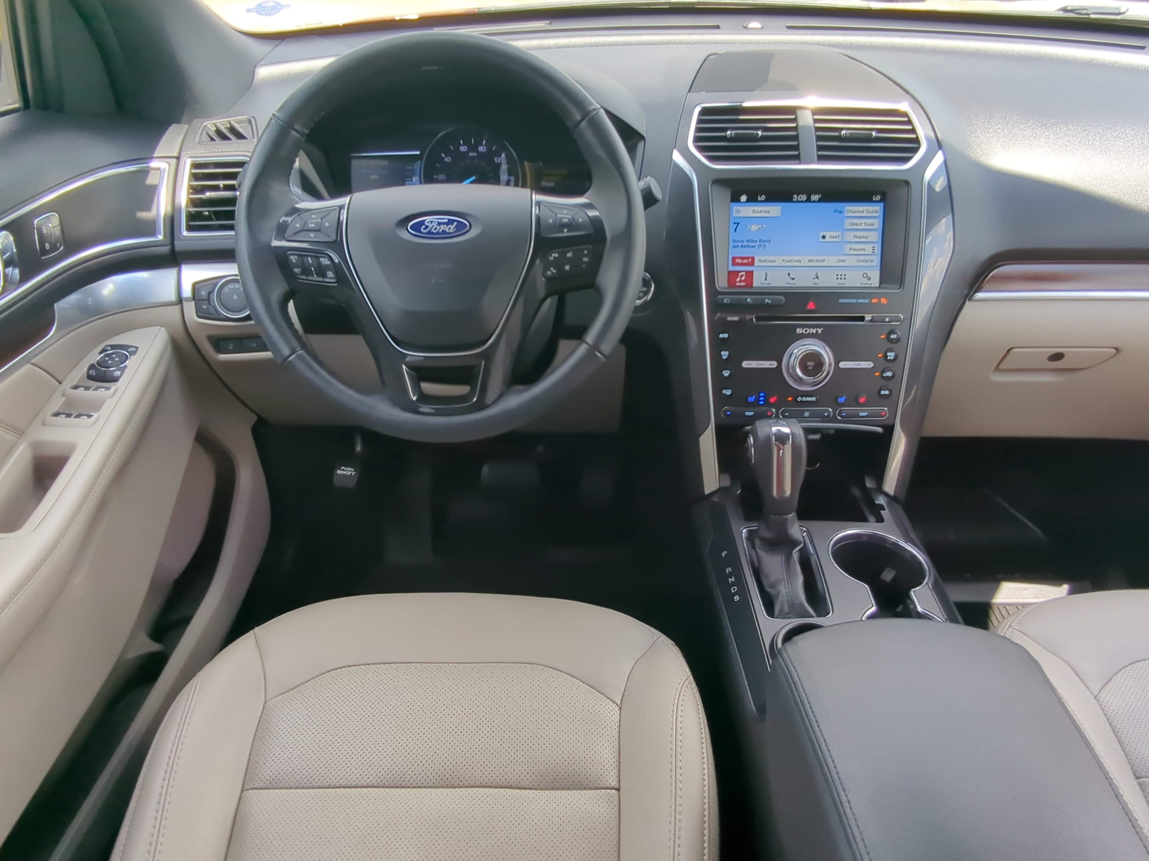 Certified 2018 Ford Explorer Limited w/ Equipment Group 301A FWD image 14