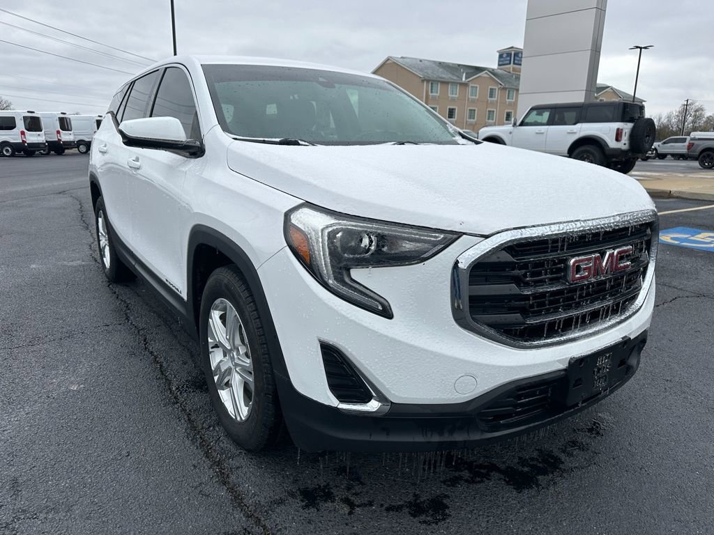Used 2020 GMC Terrain SLE image 2