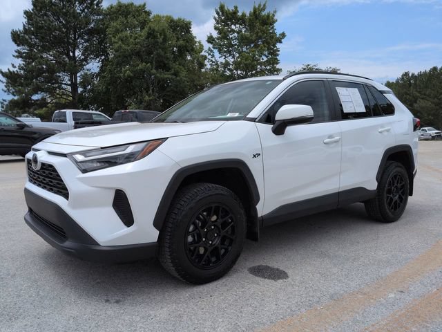 Used 2024 Toyota RAV4 XLE w/ Convenience Package FWD image 8