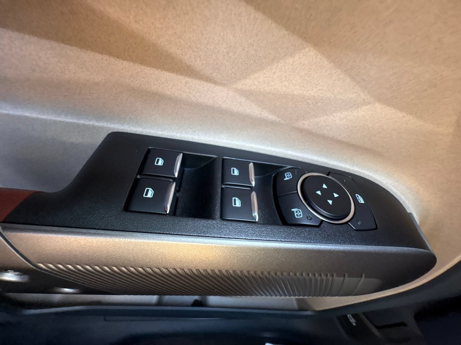 Certified 2025 Ford Maverick Lariat AWD/4WD image 20