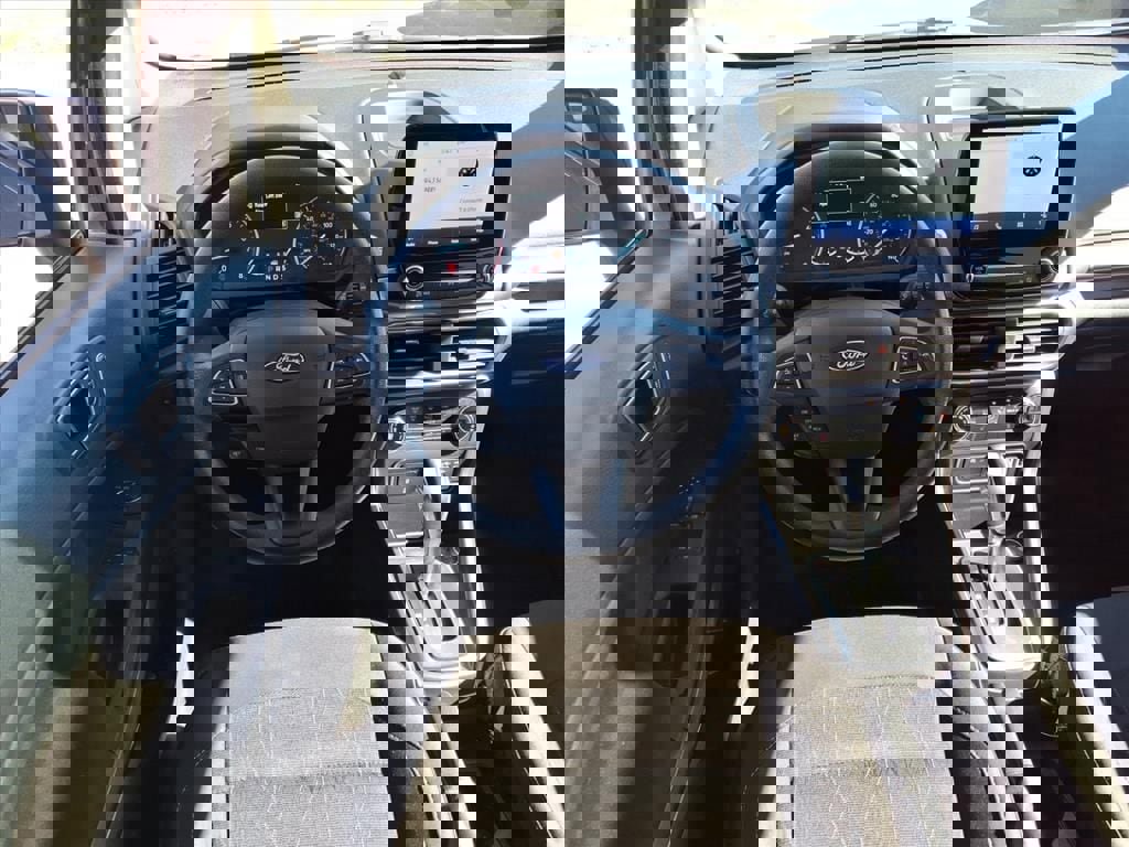 Certified 2022 Ford EcoSport SE image 13