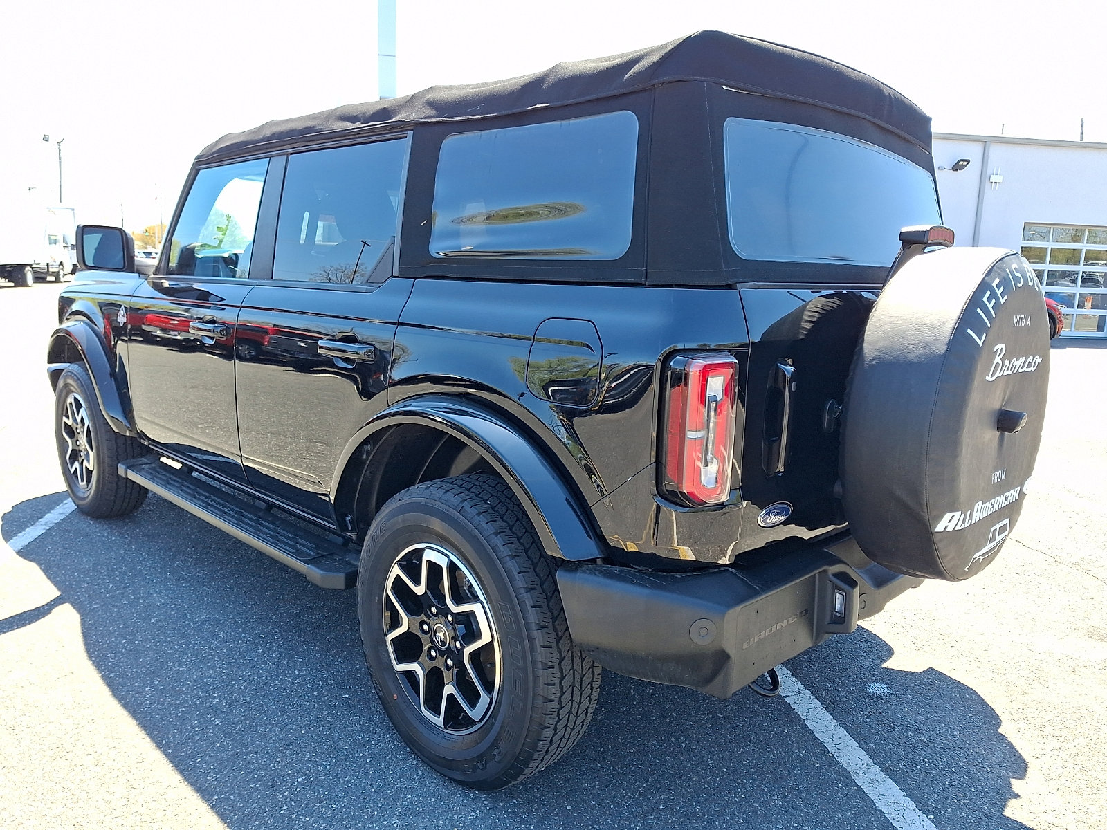Certified 2023 Ford Bronco Outer Banks AWD/4WD image 7