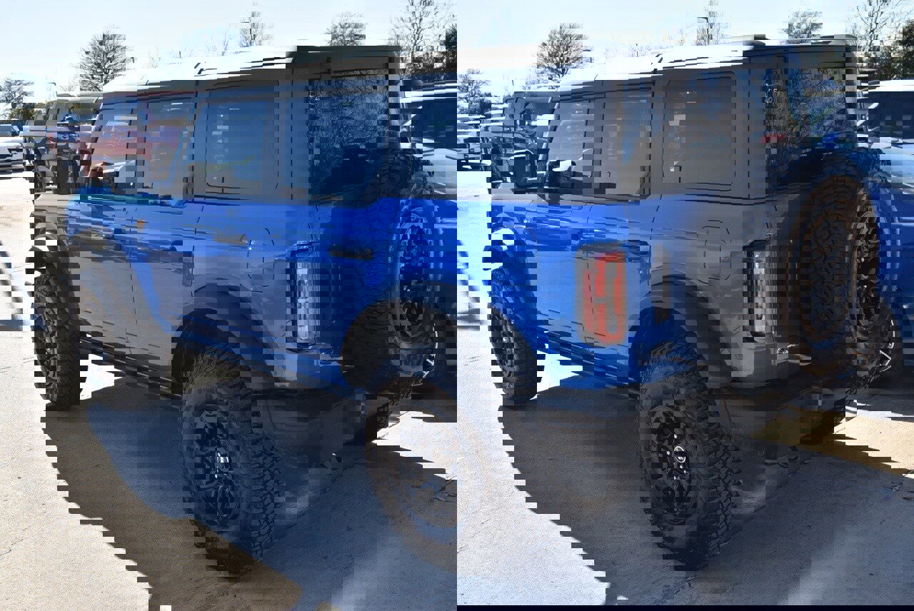 Certified 2023 Ford Bronco Badlands w/ Sasquatch Package image 4