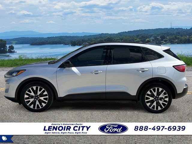 Certified 2020 Ford Escape SE Sport image 2