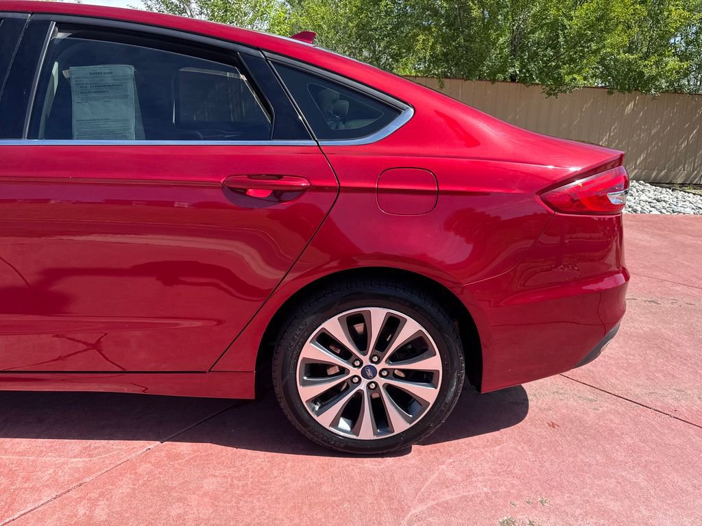 Certified 2019 Ford Fusion SE AWD/4WD image 36