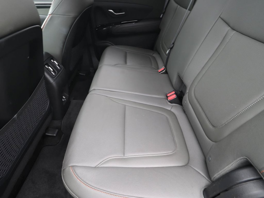 Used 2023 Hyundai Santa Cruz Limited AWD/4WD image 12