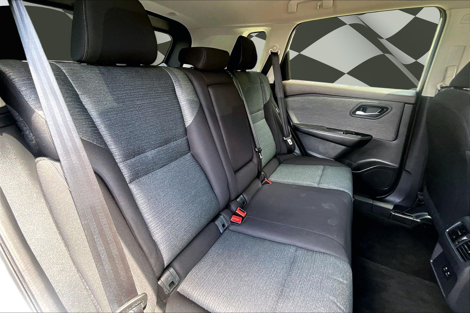 Used 2023 Nissan Rogue SV FWD image 27