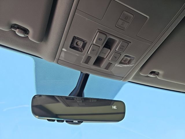 Used 2023 Volkswagen Atlas SE w/ Panoramic Sunroof Package FWD image 35