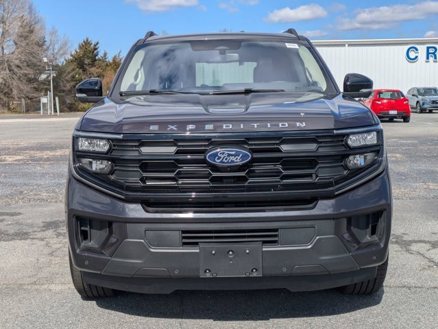 Certified 2025 Ford Expedition Active RWD image 10