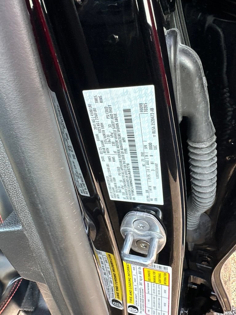 Certified 2025 Ford Escape ST-Line AWD/4WD image 14