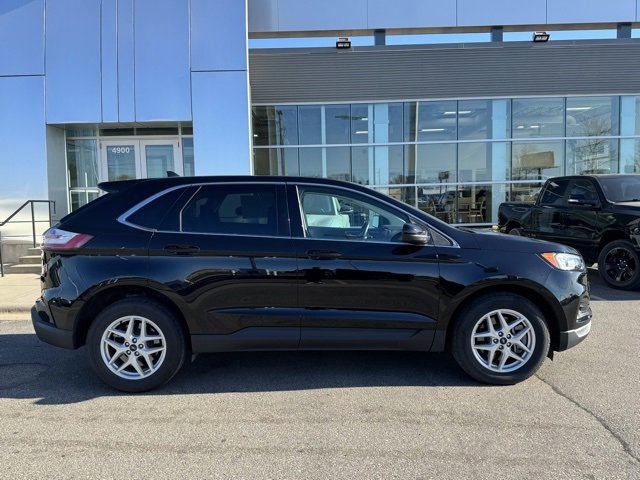 Certified 2022 Ford Edge SEL w/ Convenience Package image 3
