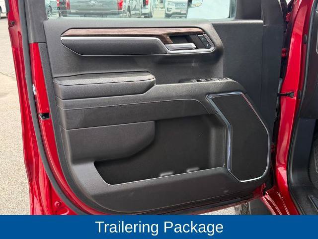Used 2023 Chevrolet Silverado 1500 RST w/ Z71 Off-Road Package AWD/4WD image 13