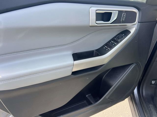 Certified 2023 Ford Explorer XLT w/ Equipment Group 202A AWD/4WD image 6