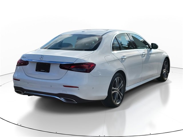 Used 2022 Mercedes-Benz E 350 Sedan image 3