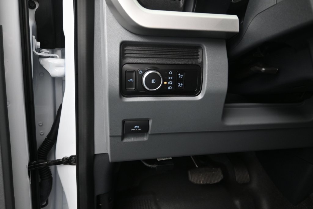 Certified 2025 Ford F250 XL w/ XL Driver Assist Package AWD/4WD image 12