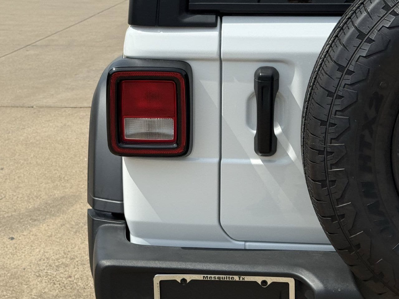 Used 2026 Jeep Wrangler Sport AWD/4WD image 7