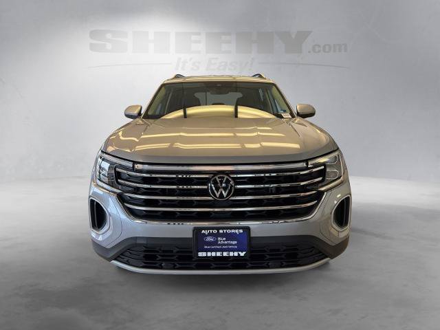 Used 2024 Volkswagen Atlas SE AWD/4WD image 16