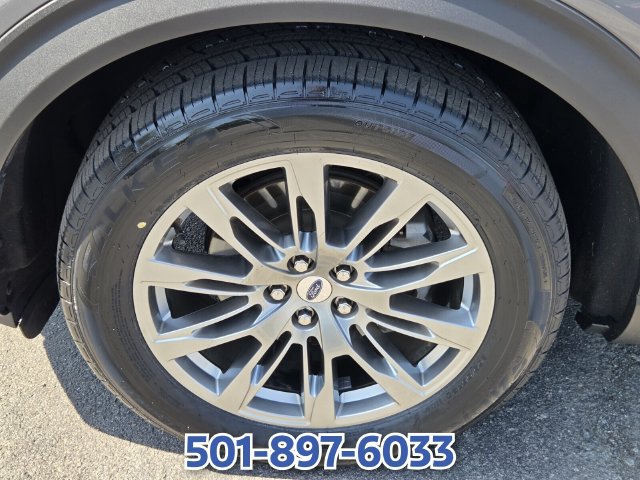Certified 2025 Ford Explorer Active w/ Active Comfort Package AWD/4WD image 17