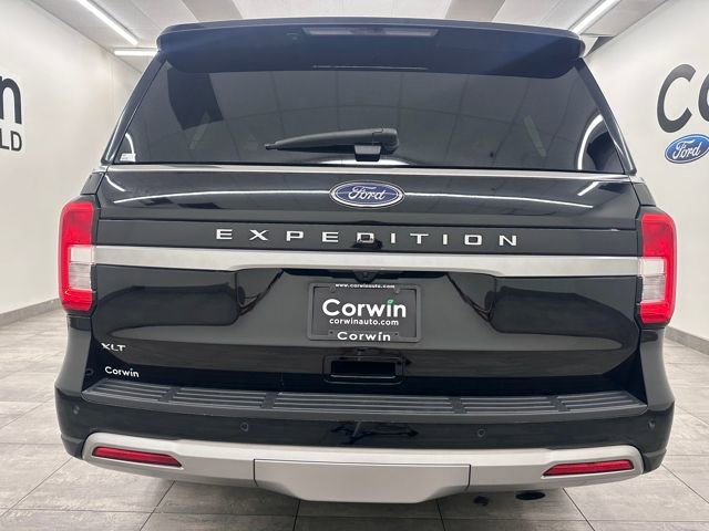 Certified 2022 Ford Expedition XLT image 5