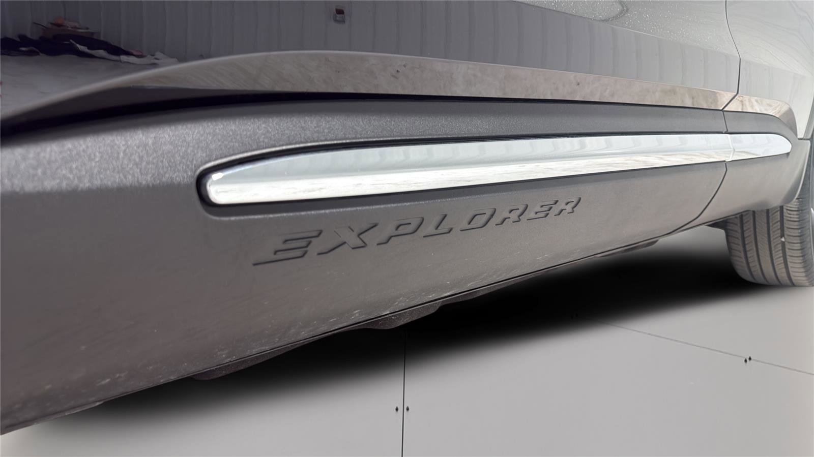 Certified 2025 Ford Explorer Active image 34