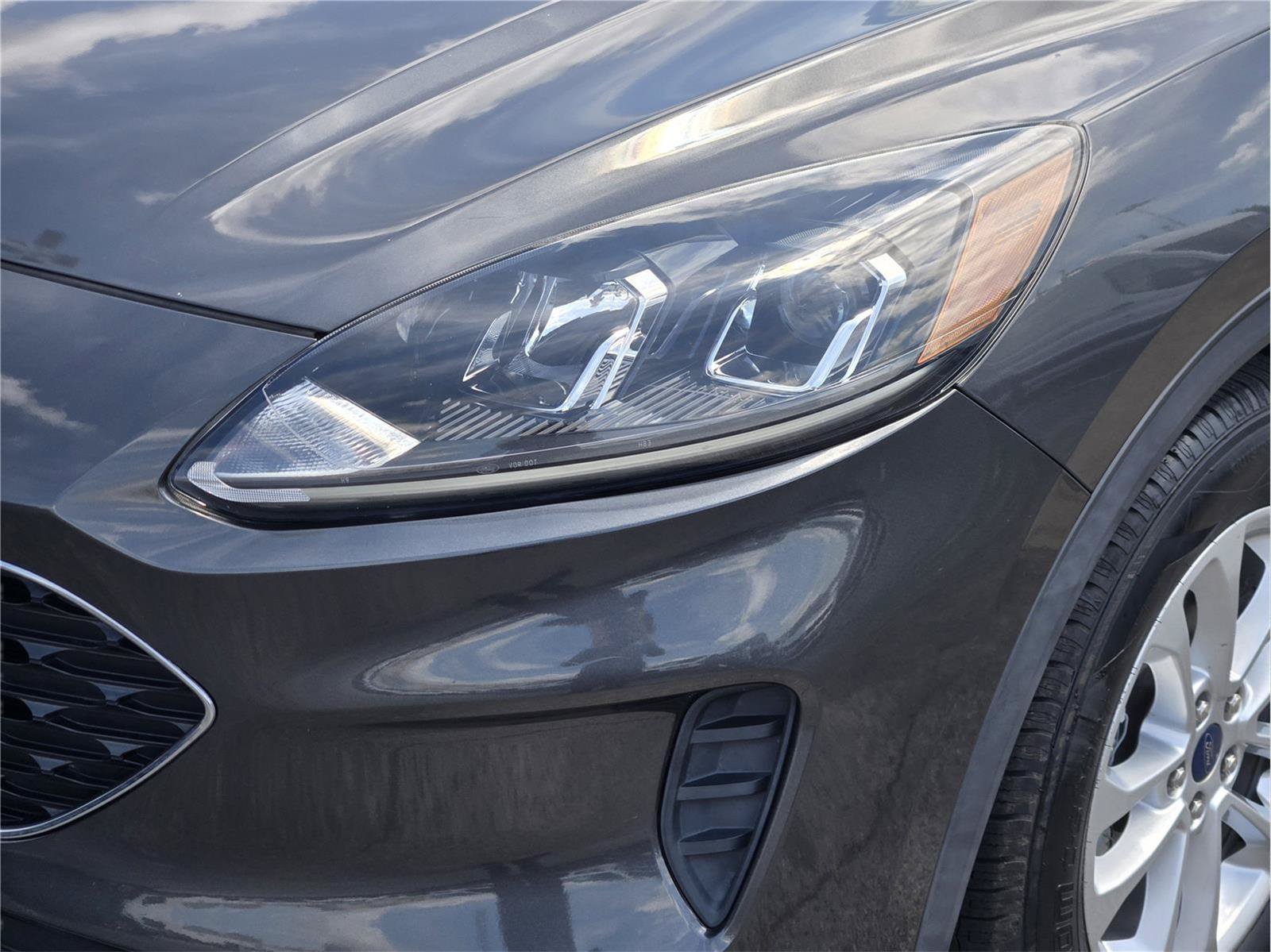 Certified 2020 Ford Escape SE FWD image 10