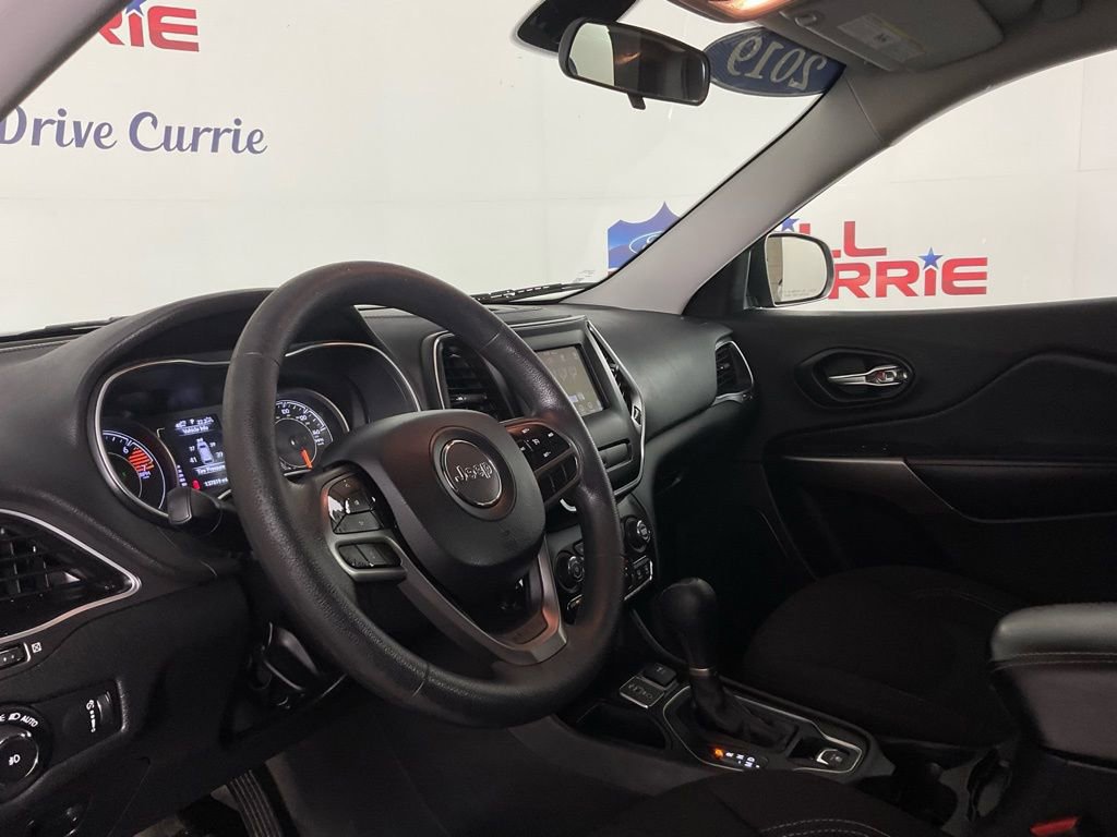 Used 2019 Jeep Cherokee Latitude w/ Popular Appearance Group image 12