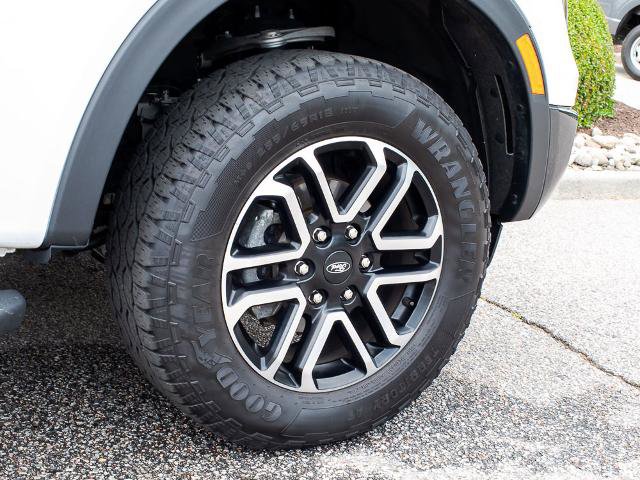 Certified 2025 Ford Ranger Lariat w/ FX4 Off-Road Package AWD/4WD image 8