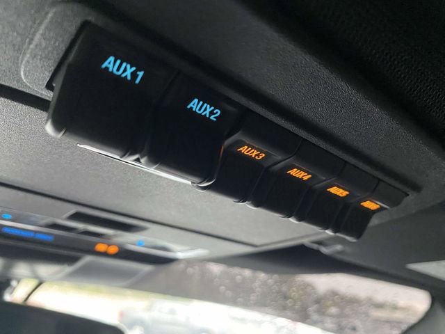 Certified 2024 Ford F250 Platinum image 38