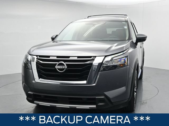 Used 2025 Nissan Pathfinder Platinum w/ Cargo Package AWD/4WD image 4