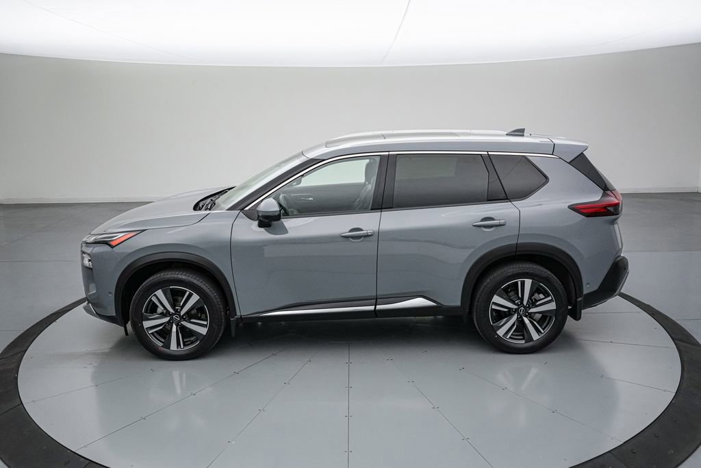 Used 2023 Nissan Rogue Platinum w/ Platinum Premium Package image 2