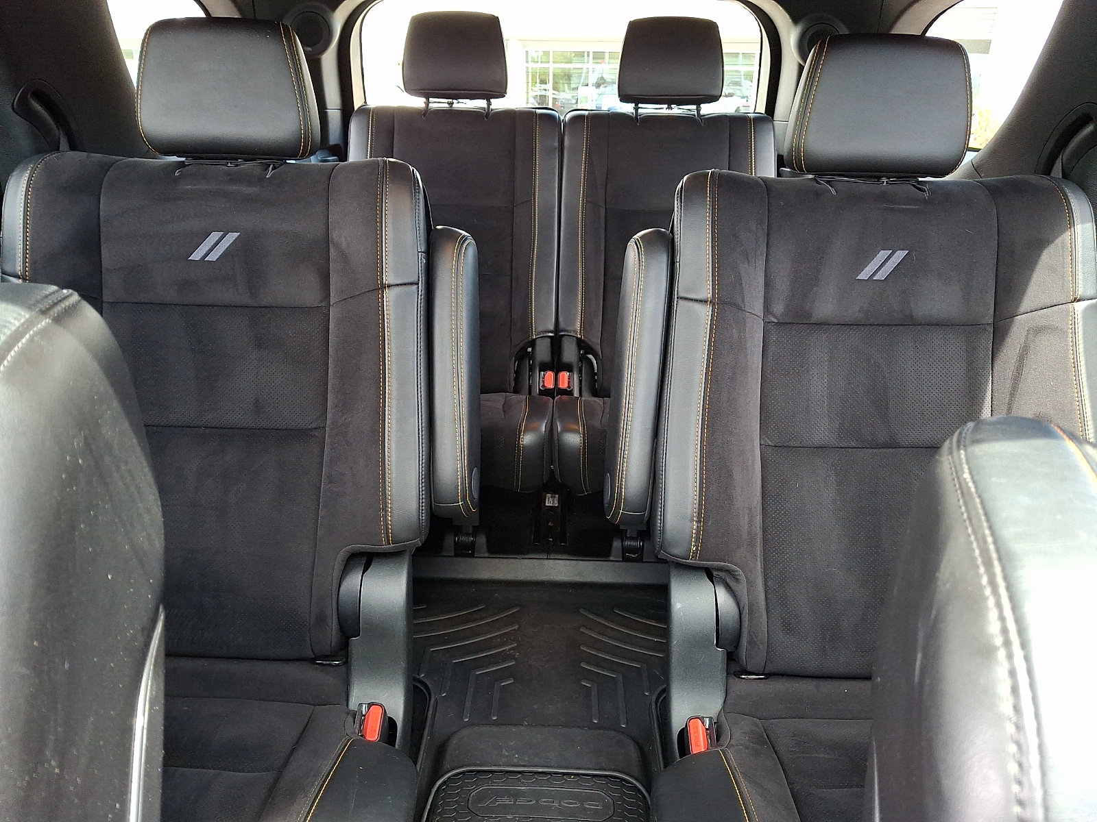 Used 2023 Dodge Durango R/T w/ Hemi Orange Plus Package AWD/4WD image 18