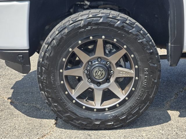 Used 2022 GMC Sierra 2500 AT4 w/ AT4 Premium Plus Package AWD/4WD image 10