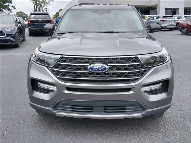 Certified 2021 Ford Explorer XLT w/ Equipment Group 202A RWD image 9
