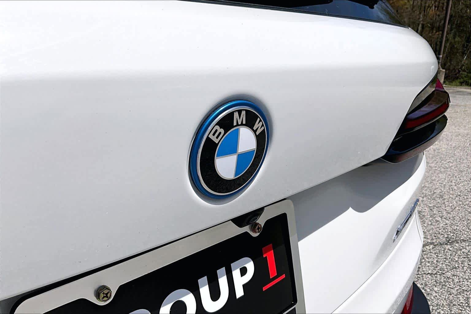 Used 2025 BMW X5 xDrive50e AWD/4WD image 33