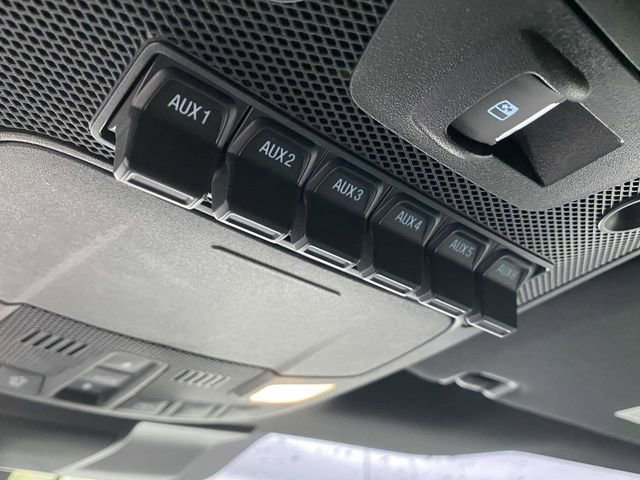 Certified 2021 Ford F250 Platinum w/ FX4 Off-Road Package image 38