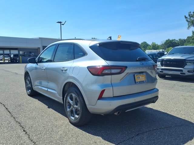 Certified 2024 Ford Escape ST-Line Select w/ Tech Pack #1 AWD/4WD image 5