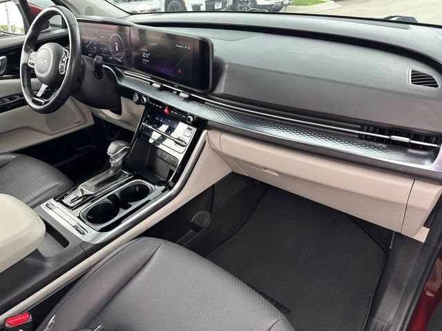 Used 2023 Kia Carnival SX Prestige FWD image 8