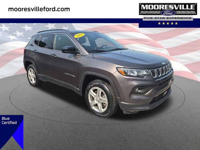 Used 2023 Jeep Compass Latitude AWD/4WD image 1