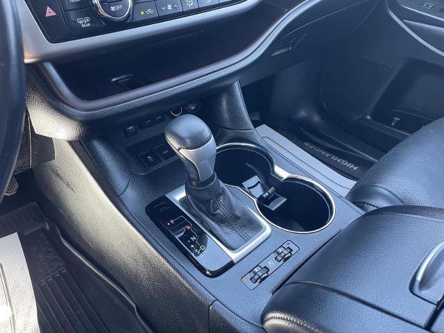 Used 2018 Toyota Highlander Limited w/ Protection Package #3 AWD/4WD image 29