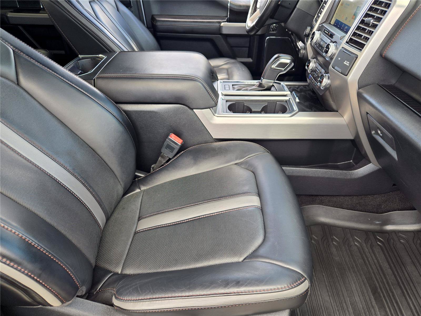 Certified 2019 Ford F150 Platinum w/ Equipment Group 701A Luxury AWD/4WD image 14