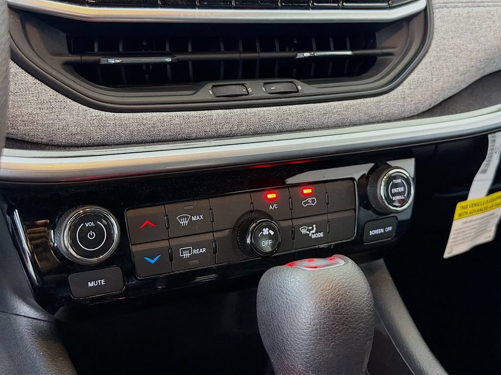 Used 2025 Jeep Compass Sport AWD/4WD image 19