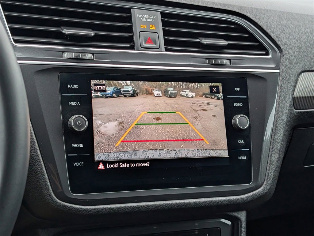 Used 2023 Volkswagen Tiguan SE image 28