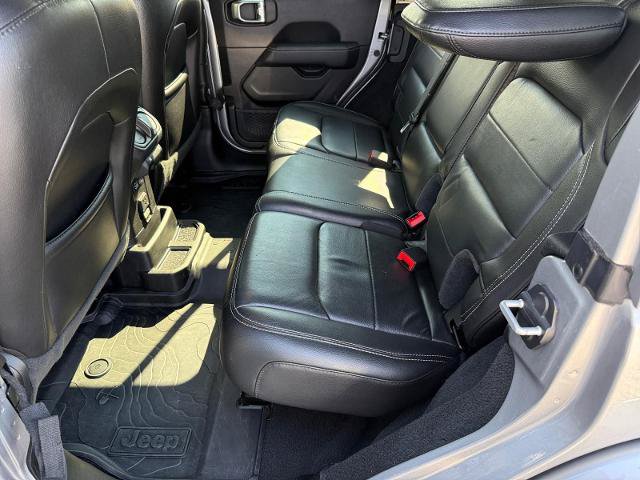 Used 2021 Jeep Wrangler Unlimited Sahara AWD/4WD image 12