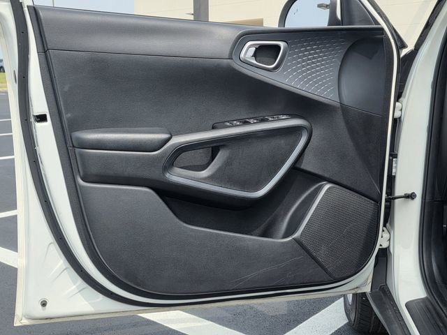 Used 2021 Kia Soul S FWD image 14
