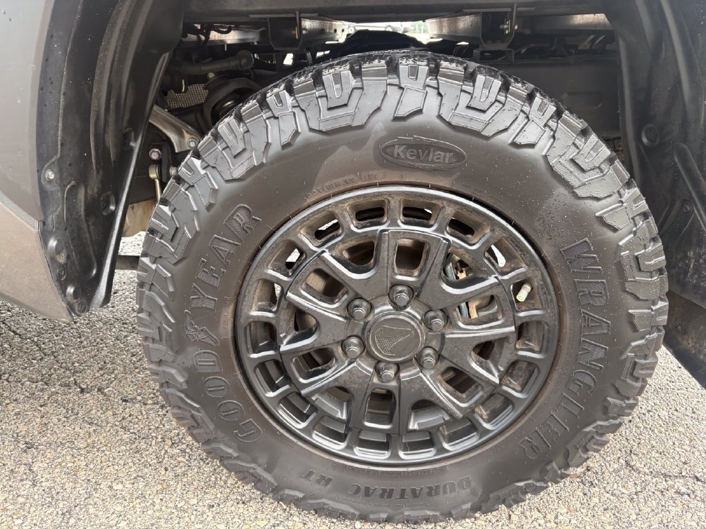 Used 2025 Toyota Tundra SR5 AWD/4WD image 11