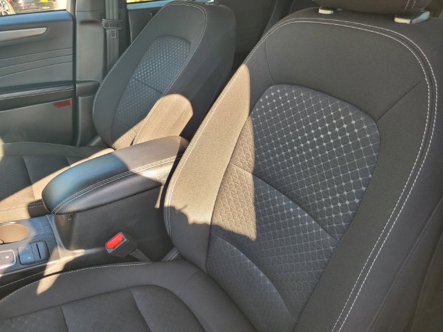 Certified 2025 Ford Escape Active FWD image 13