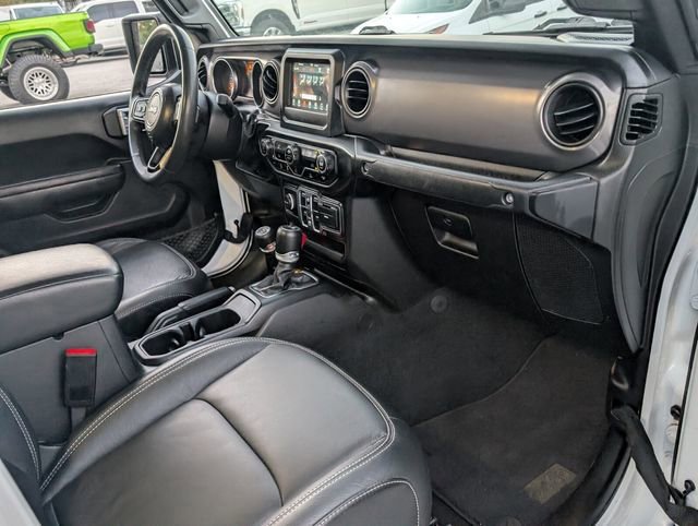 Used 2023 Jeep Gladiator Sport image 14