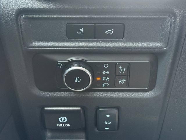 Certified 2024 Ford Expedition XLT RWD image 13