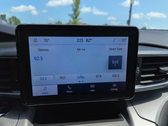 Certified 2023 Ford Explorer XLT w/ Equipment Group 202A AWD/4WD image 39