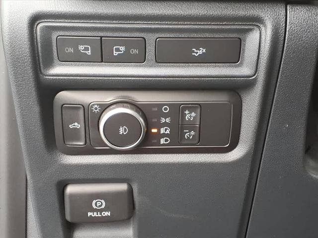 Certified 2022 Ford F150 XLT w/ Equipment Group 302A High image 16